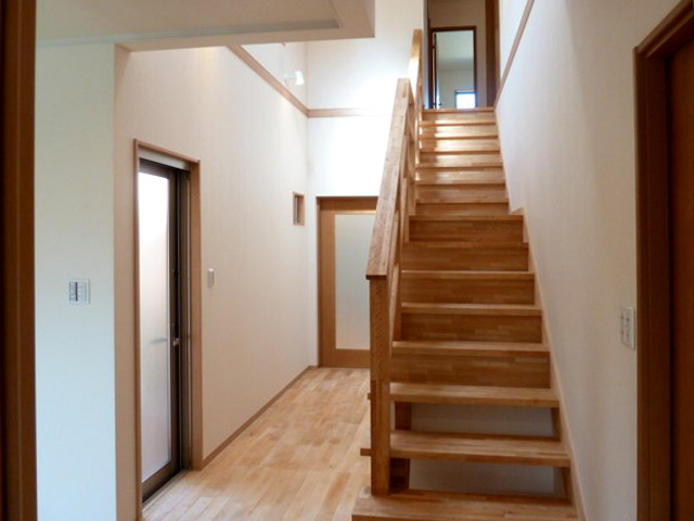 施主が学ぶやさしい住宅建築講座 33 階段の取付け 初めての家づくり成功応援ブログ